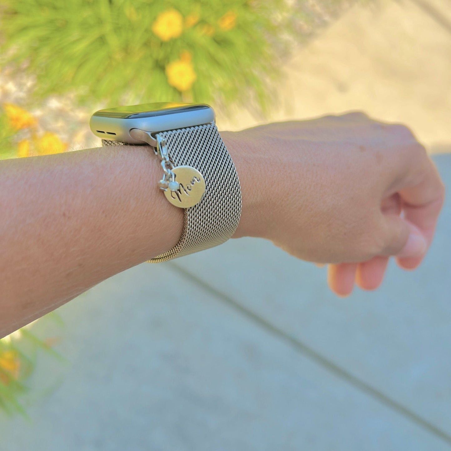 Antique Gold Watchband and "Mom" Charm Set for Apple Watches