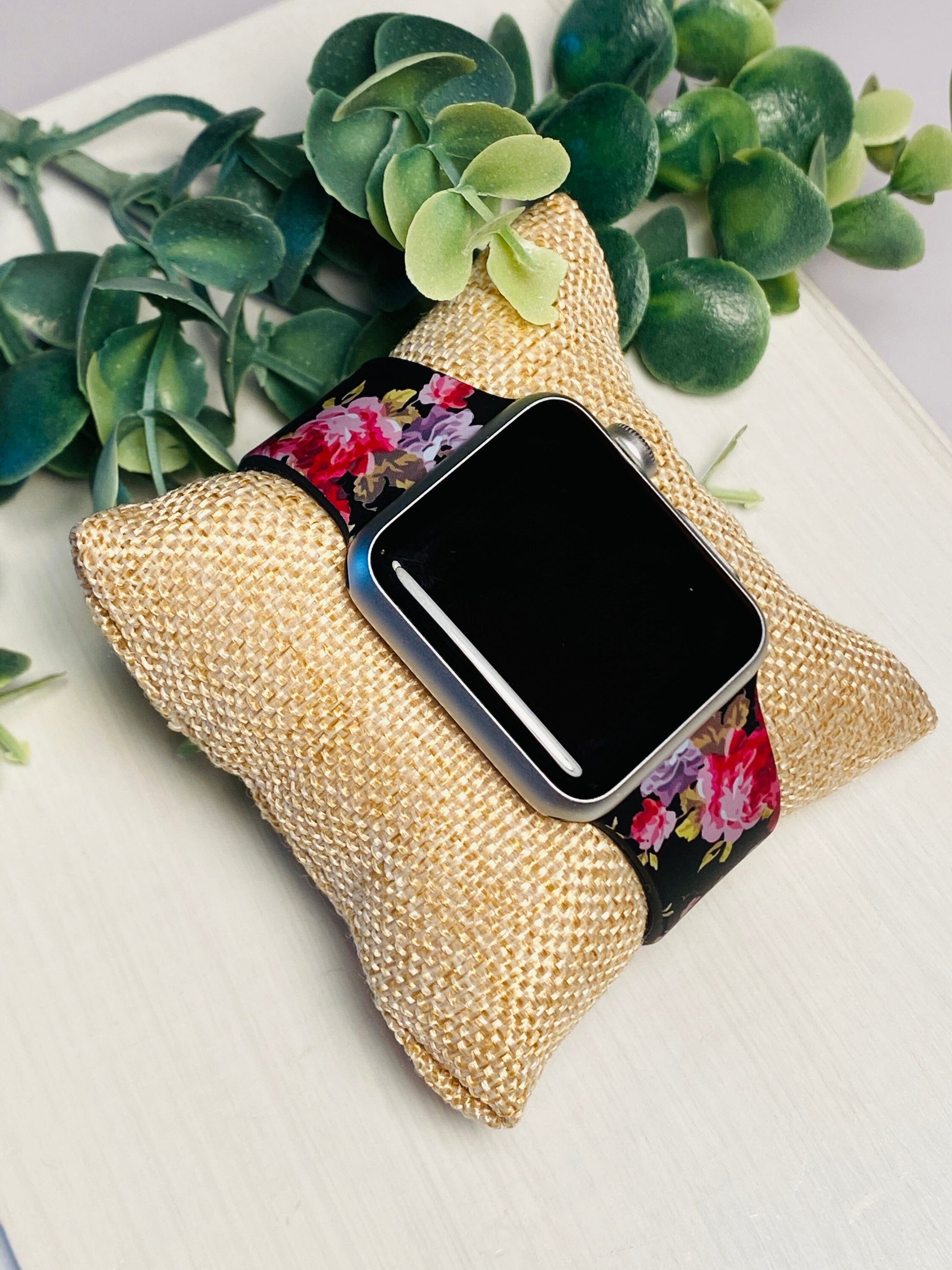 38/40/41mm Floral Watch Band, Compatible with Apple Watches, Apple Watch Series 1-7 Bands, Iwatch