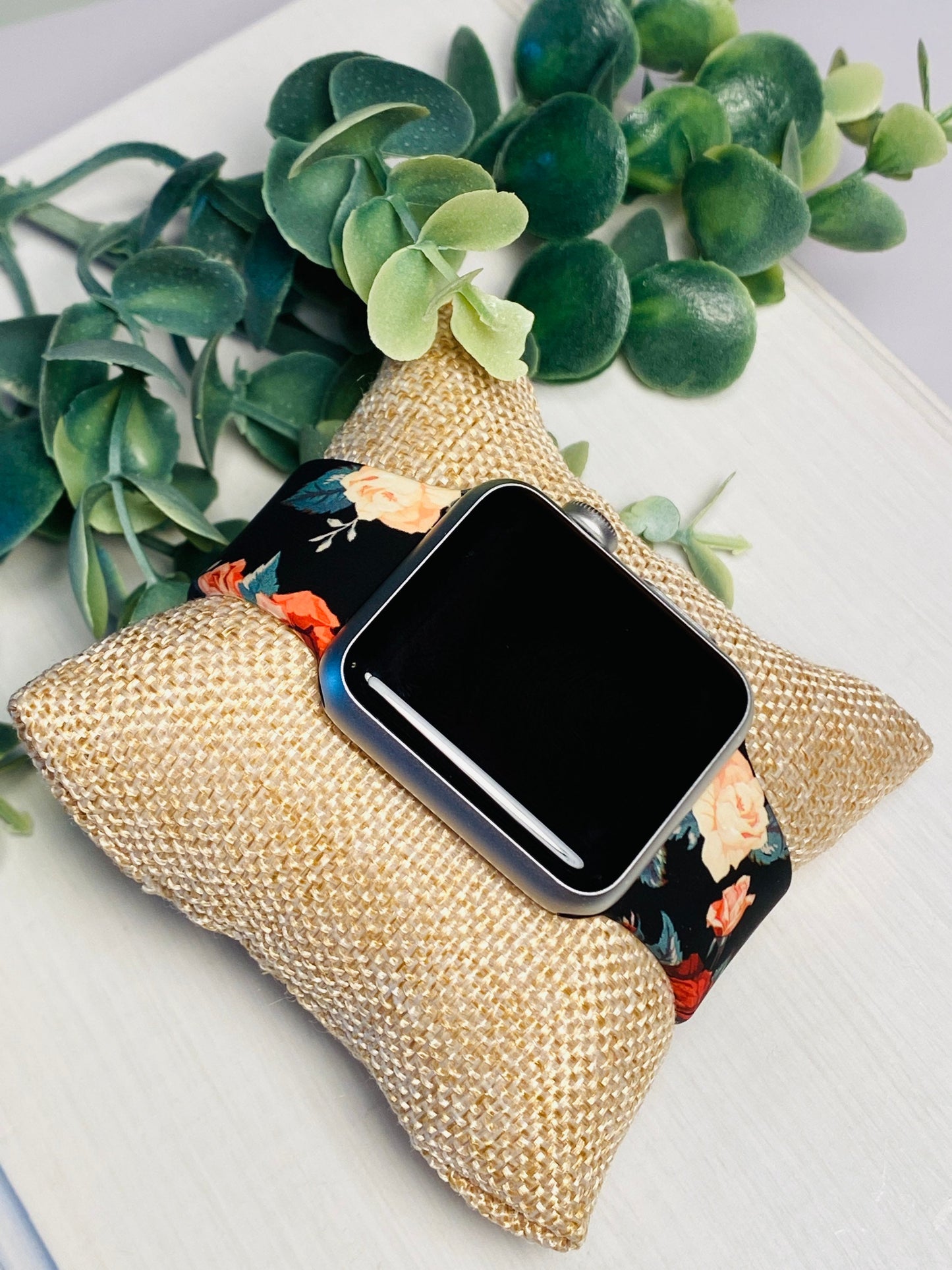 38/40/41mm Floral Watch Band, Compatible with Apple Watches, Apple Watch Series 1-7 Bands, Iwatch
