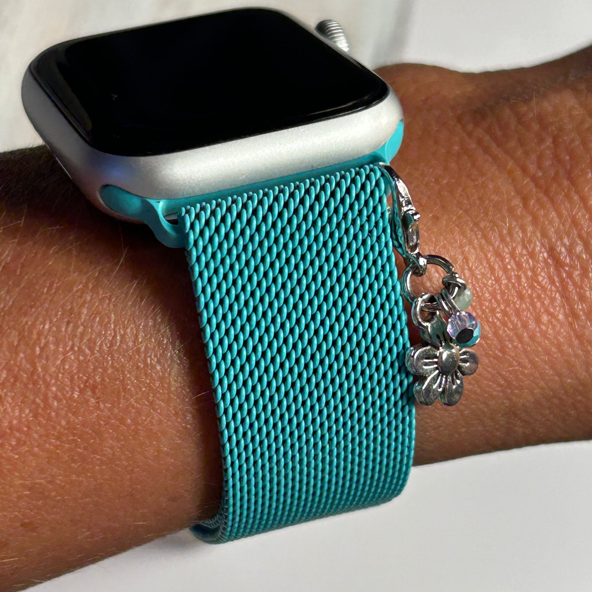 Sky Blue Milanese Style Watchband with Flower Charm Set for Apple Watch 38/40/41mm